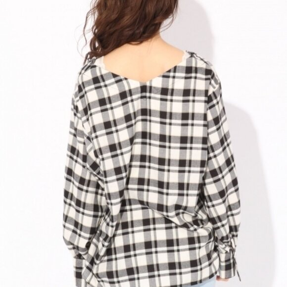 (sold) Heather ヘザー Shirt in Black Check - Picture 2 of 8